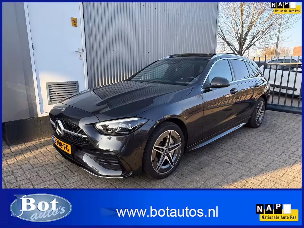 Mercedes-Benz C-klasse Estate 300 e AMG Line / NEDERLANDSE AUTO / LEDER / NAVIGATIE / ACHTERUITRIJCAMERA/CRUISE CONTROL