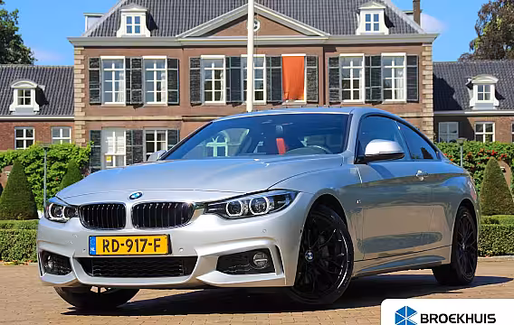 BMW 4-serie Coupé 440i xDrive High Executive UNIEK | NL-AUTO | DEALER OH | PANODAK | ELEKTR. STOEL INCL. MEM