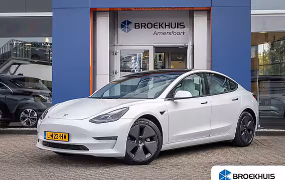 Tesla Model 3 Long Range AWD 75 kWh | Panoramadak | Voorstoelen verwarmd | Dodehoek detectie | Keyless |