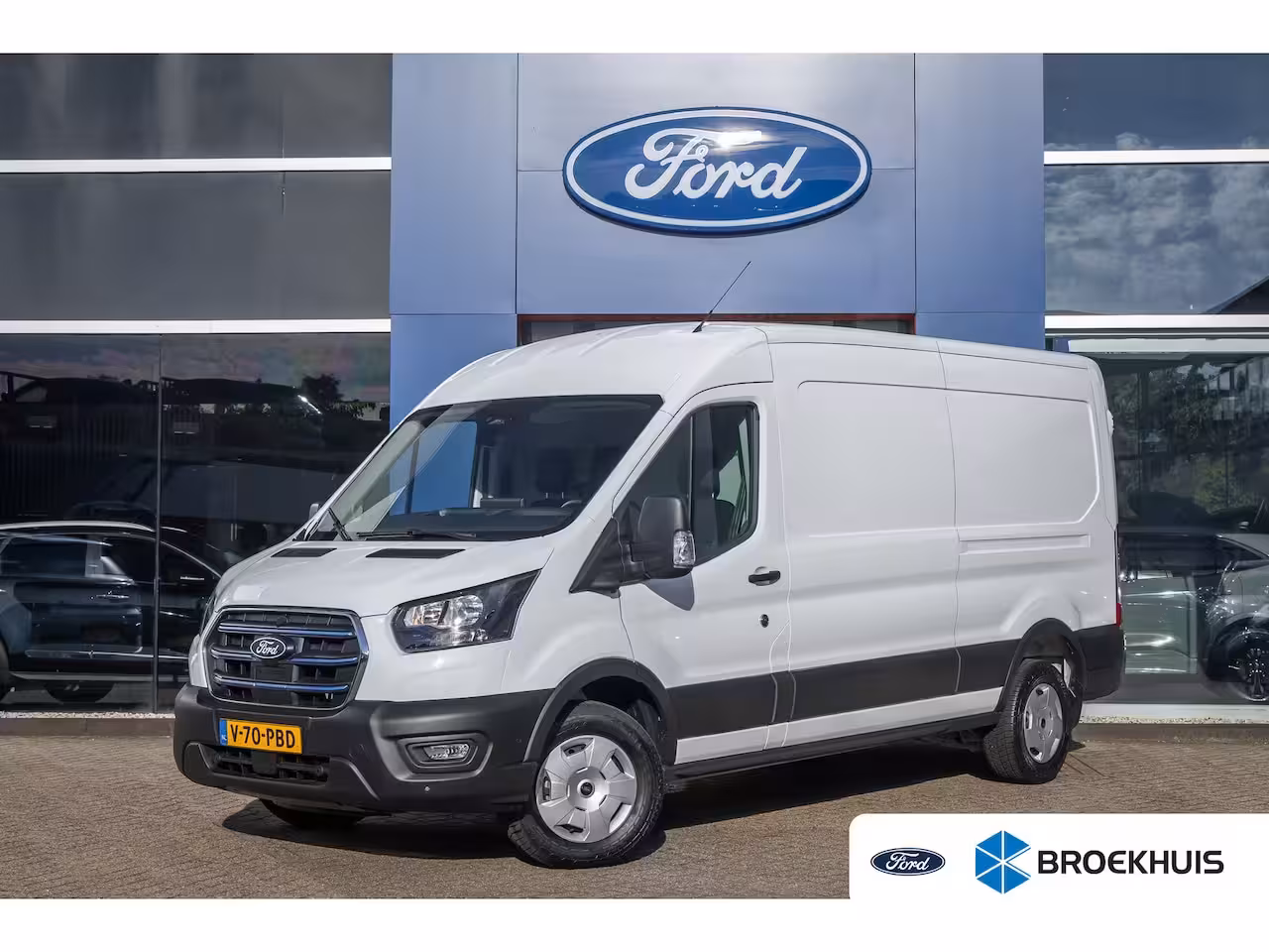 Ford E-Transit 350 L3H2 Trend 68 kWh | Apple Carplay/Android Auto | Dodehoekdetectie | Rondomzicht camera