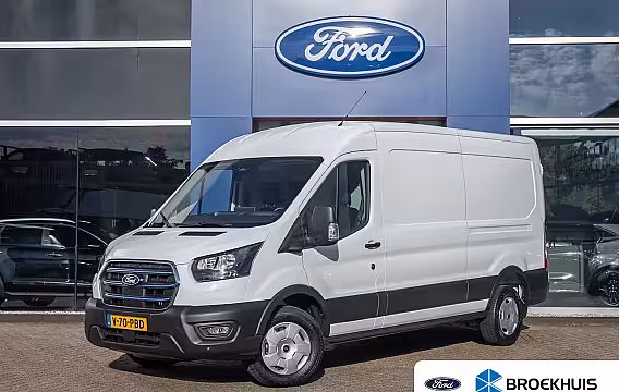 Ford E-Transit 350 L3H2 Trend 68 kWh | Apple Carplay/Android Auto | Dodehoekdetectie | Rondomzicht camera