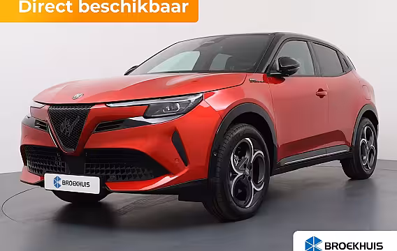 Alfa Romeo Junior 1.2 Turbo Hybrid Ibrida Sport Speciale | Achterbank in delen neerklapbaar | Achteruitrijca