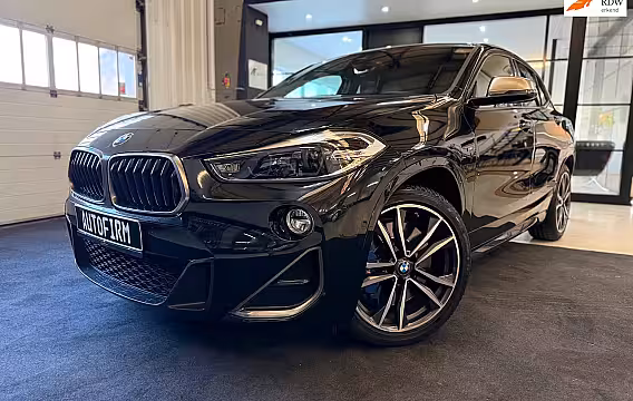 BMW X2 M35i 306 PK Steptronic automaat Navigatie Trekhaak LED verlichting VOL lederen bekleding S