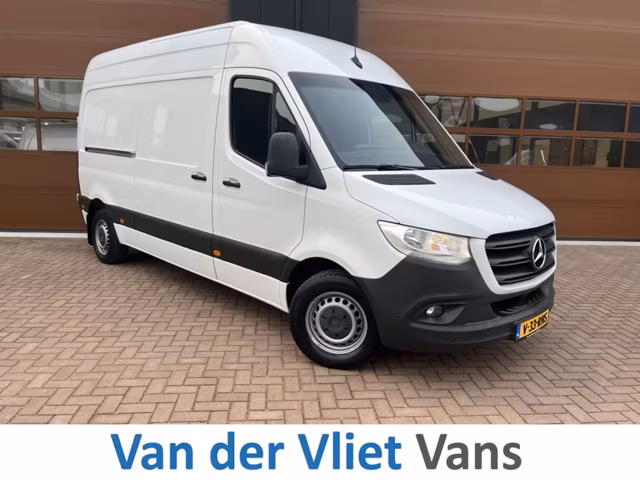 Mercedes-Benz Sprinter 314 2.2 CDI 143pk E6 9-Tronic L2H2 Lease €439 p/m, Airco Aut., Navi, Carplay, PDC, Camera,