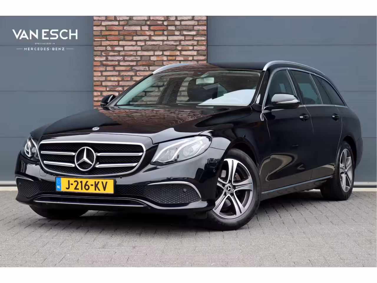 Mercedes-Benz E-klasse Estate 200 Business Solution Avantgarde | Navigatie | Camera | High Perf. LED | Stoelverwarming |