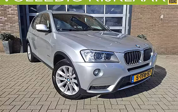 BMW X3 sDrive18d High Executive 174.000 NAP