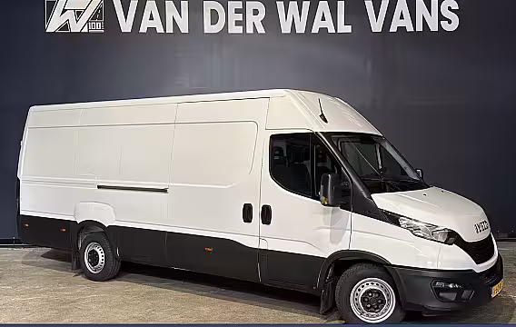 Iveco Daily 35S16 157pk L3H2 Euro6 Airco | 3500kg trekvermogen | Parkeersensoren Bijrijdersbank