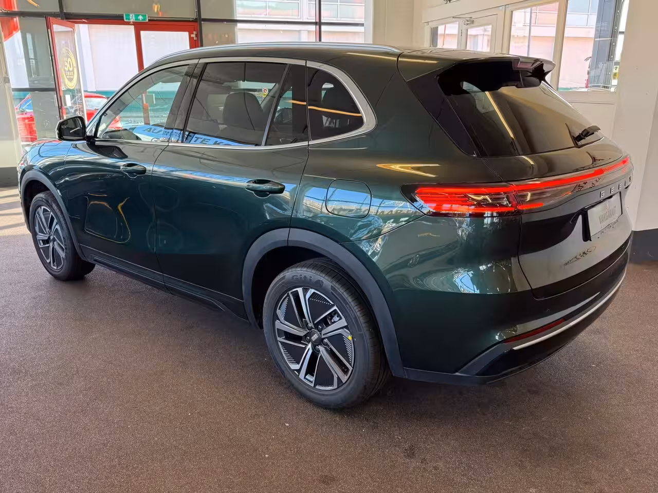 Geely Starray EM-i 1.5 PRO GLOEDNIEUW | 360 Camera | Plug-in Hybrid | 80KM Elektrisch | Adaptieve cruise cont