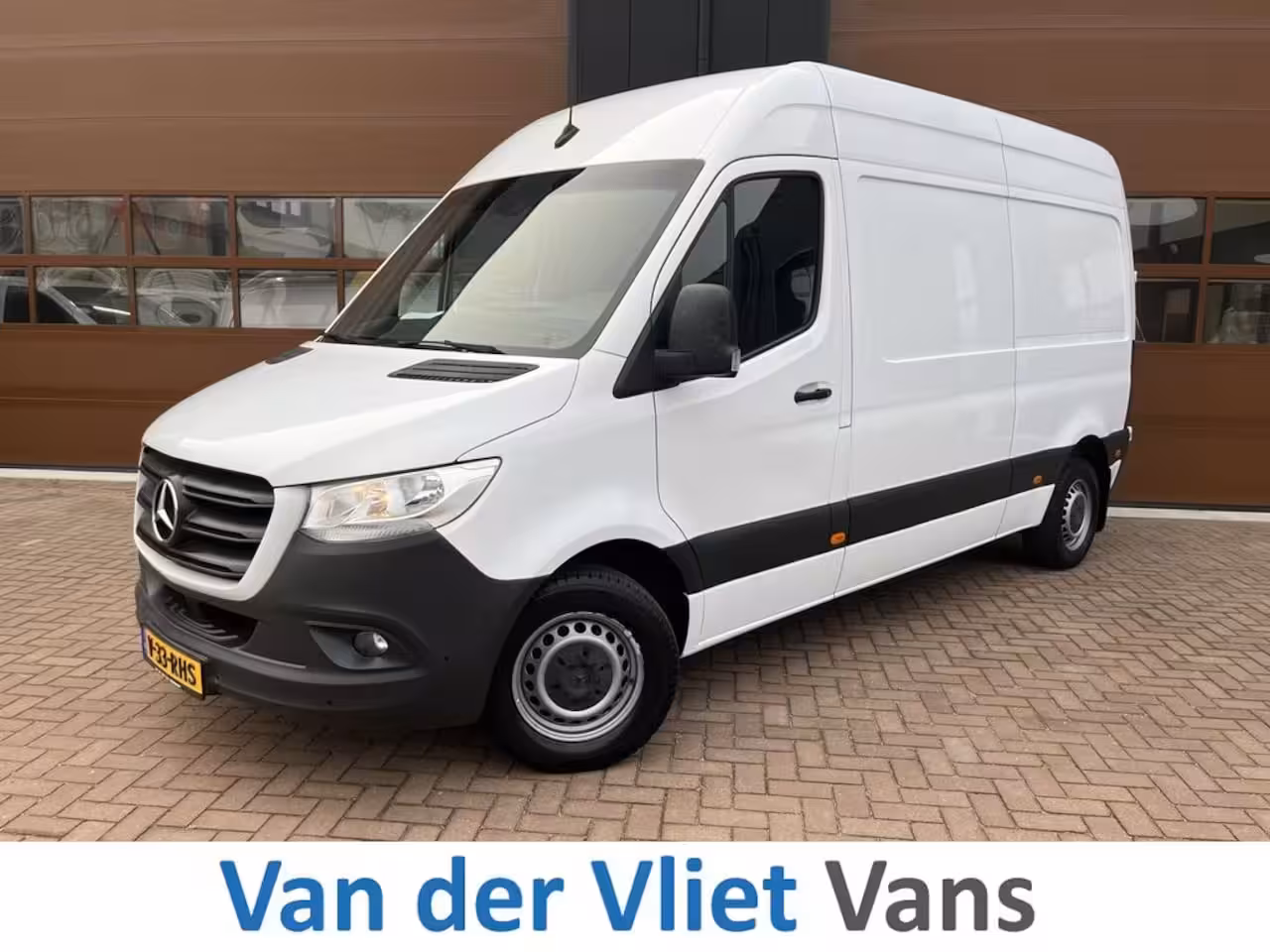 Mercedes-Benz Sprinter 314 2.2 CDI 143pk E6 9-Tronic L2H2 Lease €439 p/m, Airco Aut., Navi, Carplay, PDC, Camera,