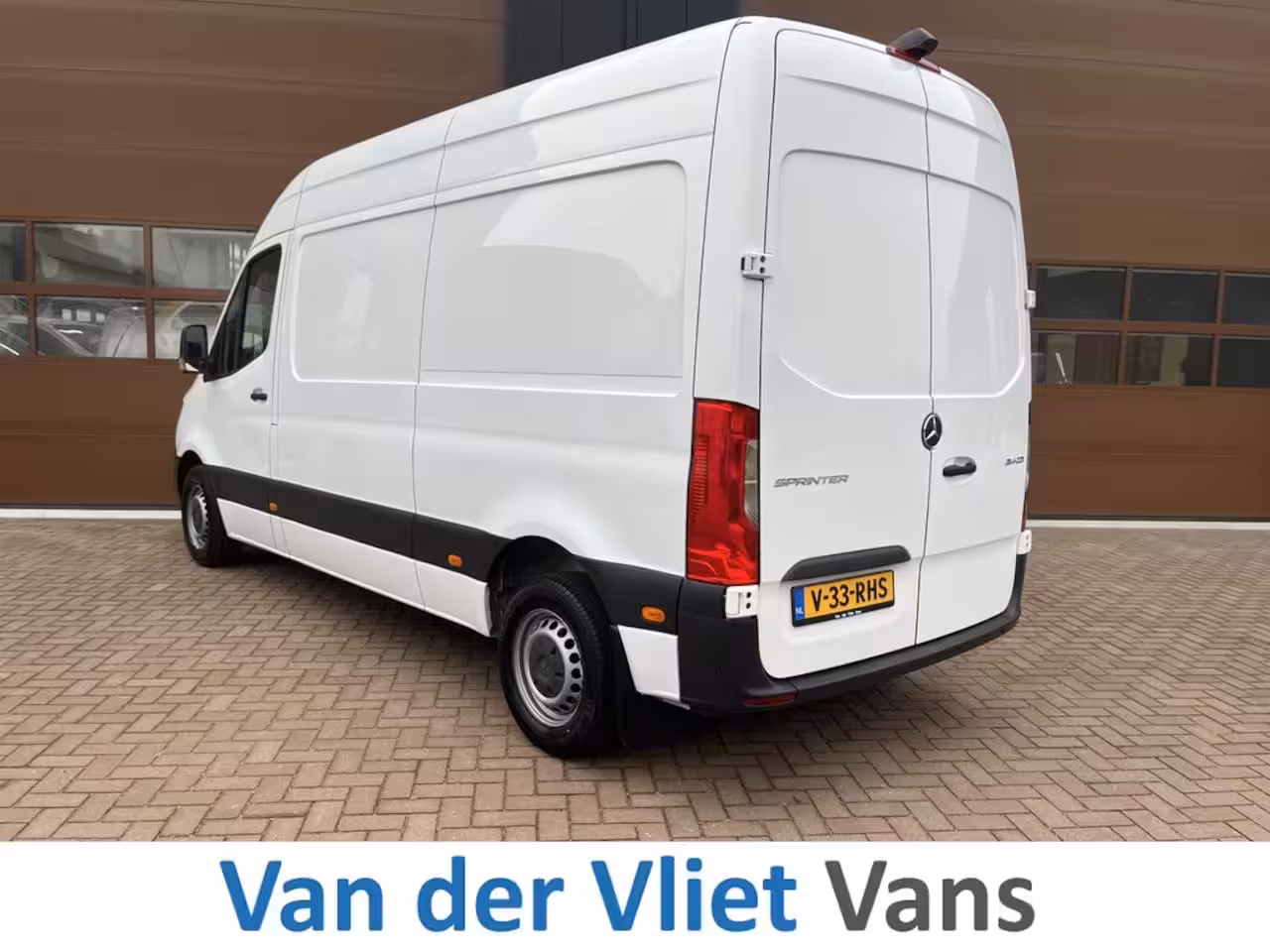 Mercedes-Benz Sprinter 314 2.2 CDI 143pk E6 9-Tronic L2H2 Lease €439 p/m, Airco Aut., Navi, Carplay, PDC, Camera,