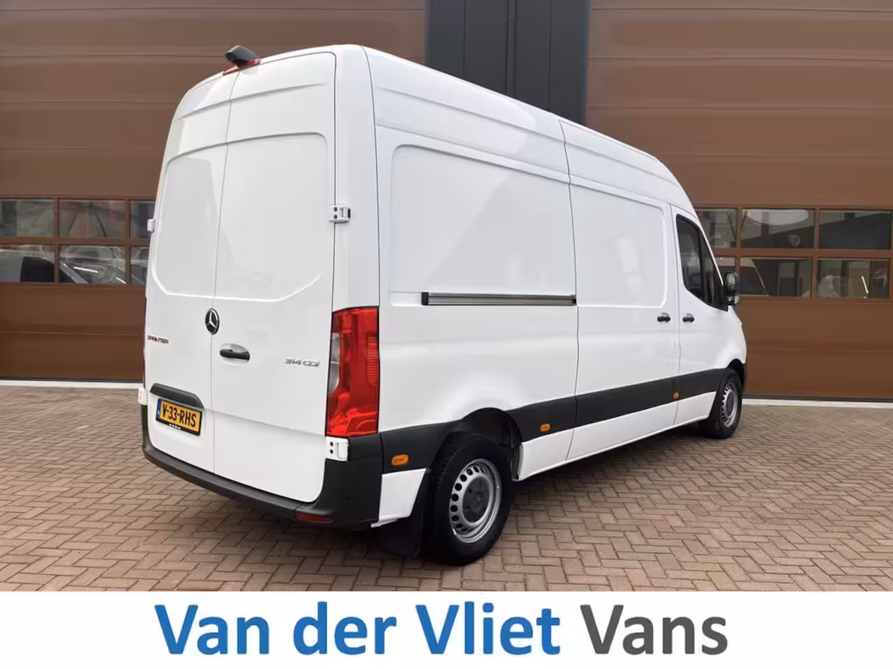 Mercedes-Benz Sprinter 314 2.2 CDI 143pk E6 9-Tronic L2H2 Lease €439 p/m, Airco Aut., Navi, Carplay, PDC, Camera,