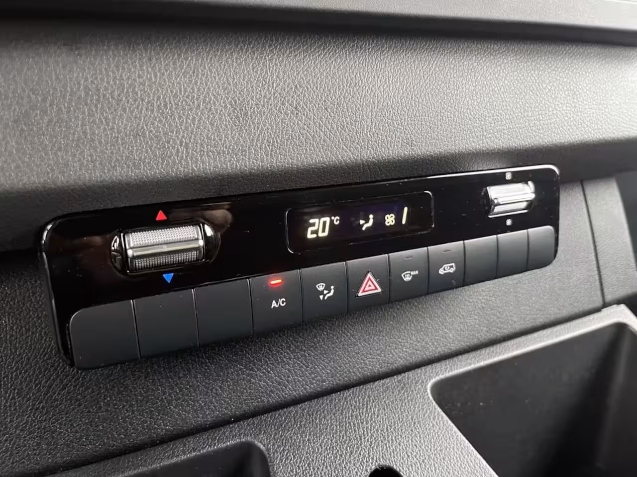 Mercedes-Benz Sprinter 314 2.2 CDI 143pk E6 9-Tronic L2H2 Lease €439 p/m, Airco Aut., Navi, Carplay, PDC, Camera,
