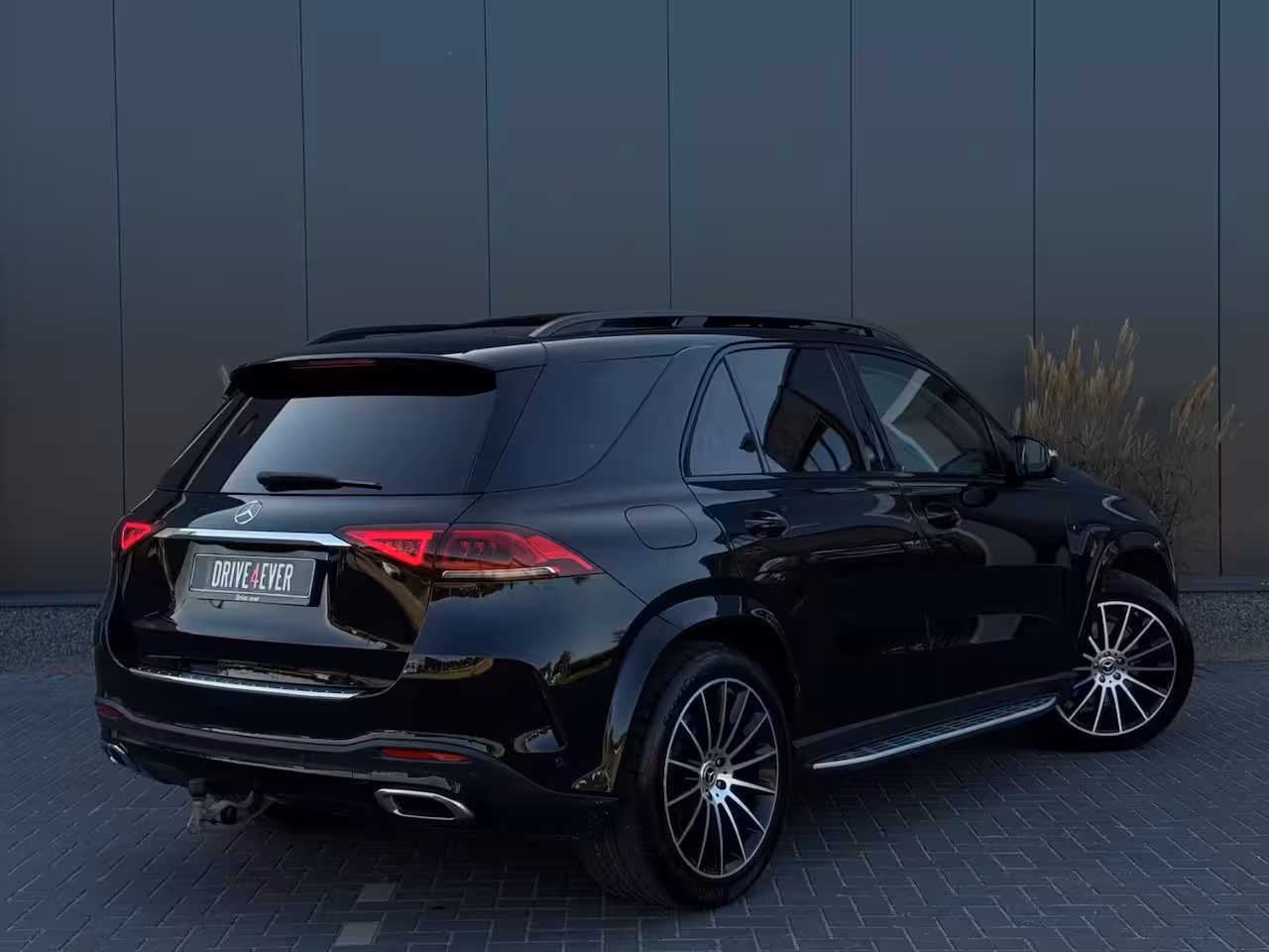 Mercedes-Benz GLE-Klasse 350 e 4MATIC Premium Plus | AMG | PANO | 360 | HUD