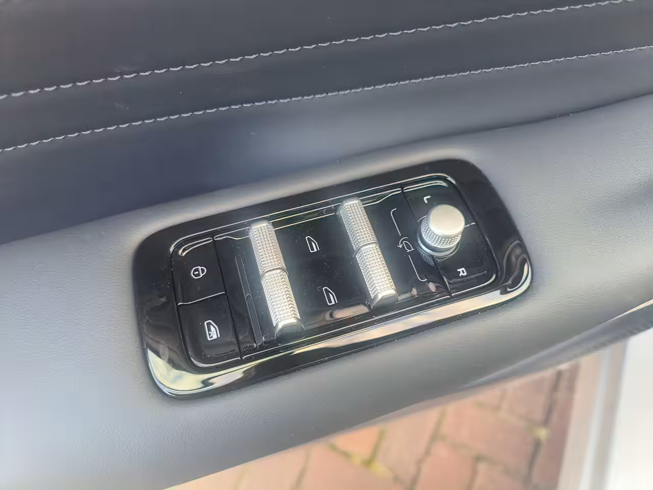 Geely Starray EM-i 1.5 Max+ Rijklaar + 8 jaar Fabrieksgarantie “Sinds 1970 | 5.000+ reviews | Score 9, 5 | Se