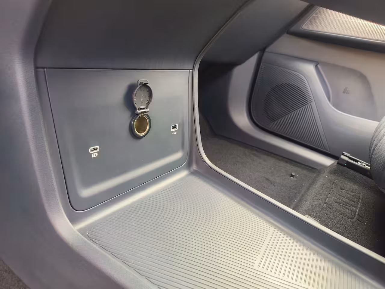 Geely Starray EM-i 1.5 Max+ Rijklaar + 8 jaar Fabrieksgarantie “Sinds 1970 | 5.000+ reviews | Score 9, 5 | Se