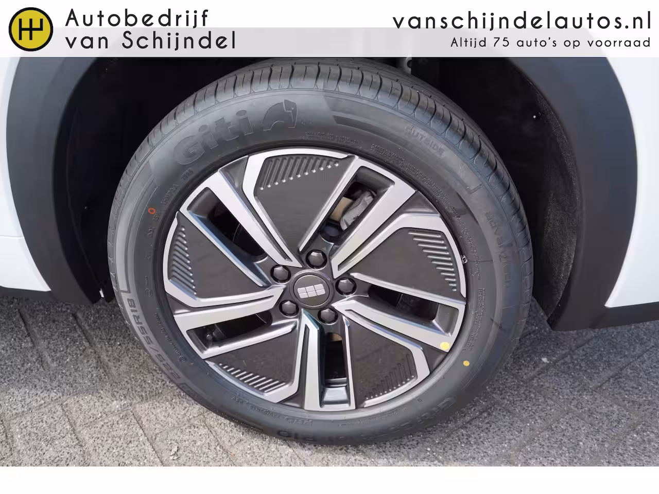 Geely Starray EM-i 1.5 Pro 262pk PLUG-IN HYBRIDE NIEUW RIJKLAAR 6X OP VOORRAAD DIV. KLEUREN - 8 JAAR GARANTIE