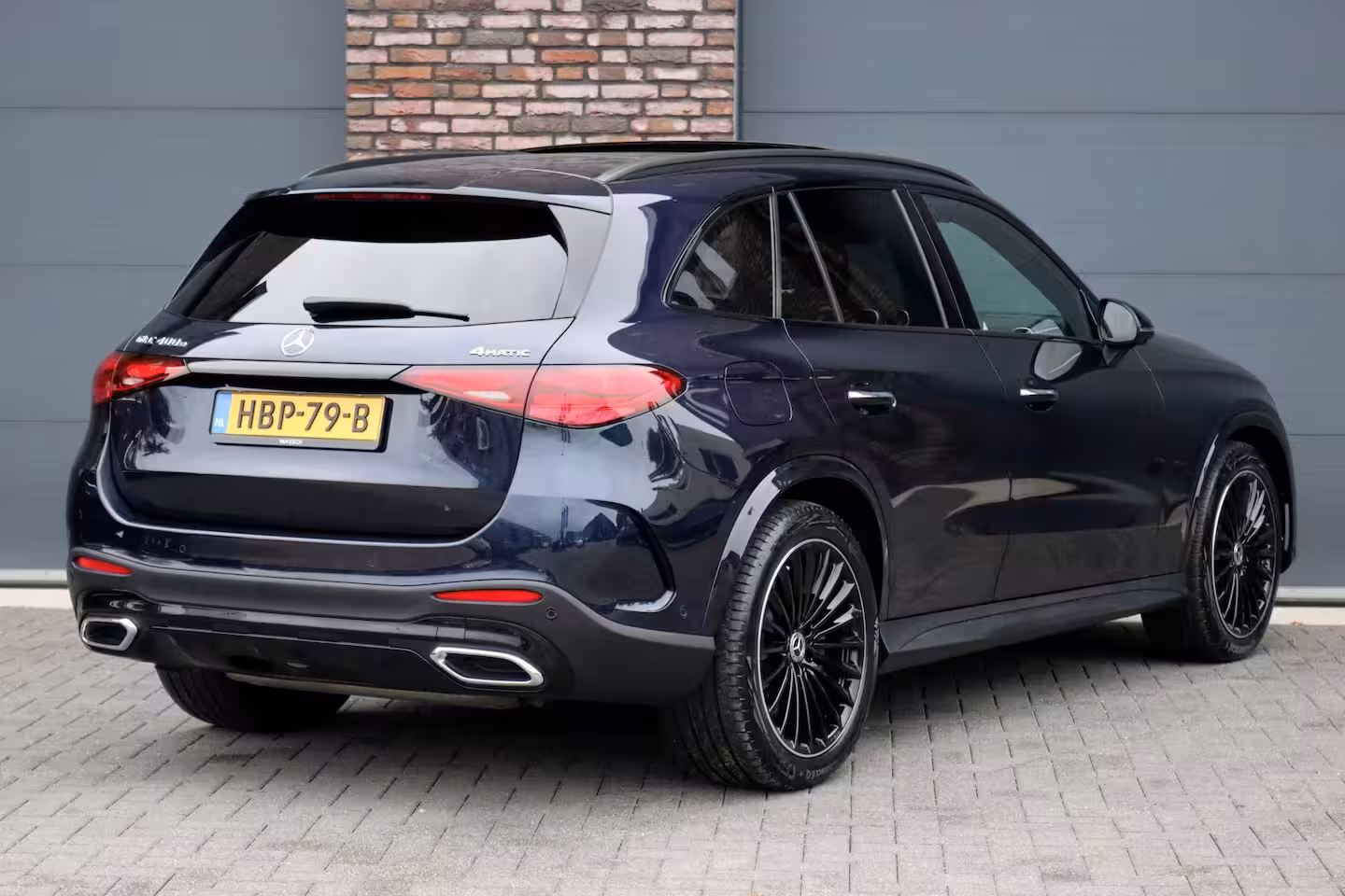 Mercedes-Benz GLC-klasse 400e 4MATIC AMG Line | Airmatic | Achterasbesturing | Distronic+ | Memory | Trekhaak | Dig