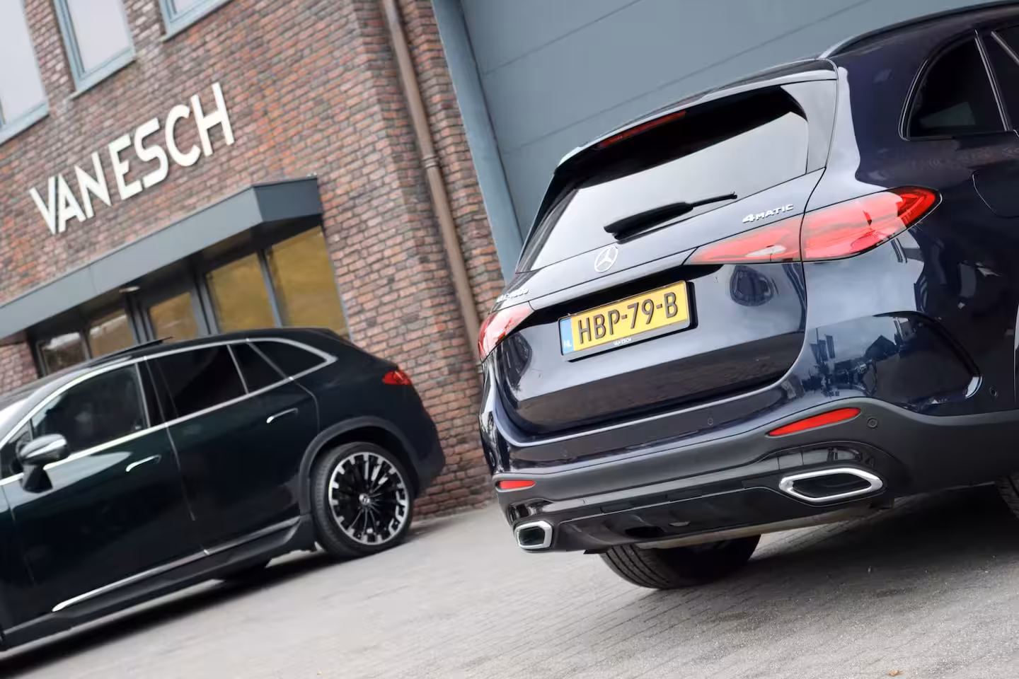 Mercedes-Benz GLC-klasse 400e 4MATIC AMG Line | Airmatic | Achterasbesturing | Distronic+ | Memory | Trekhaak | Dig