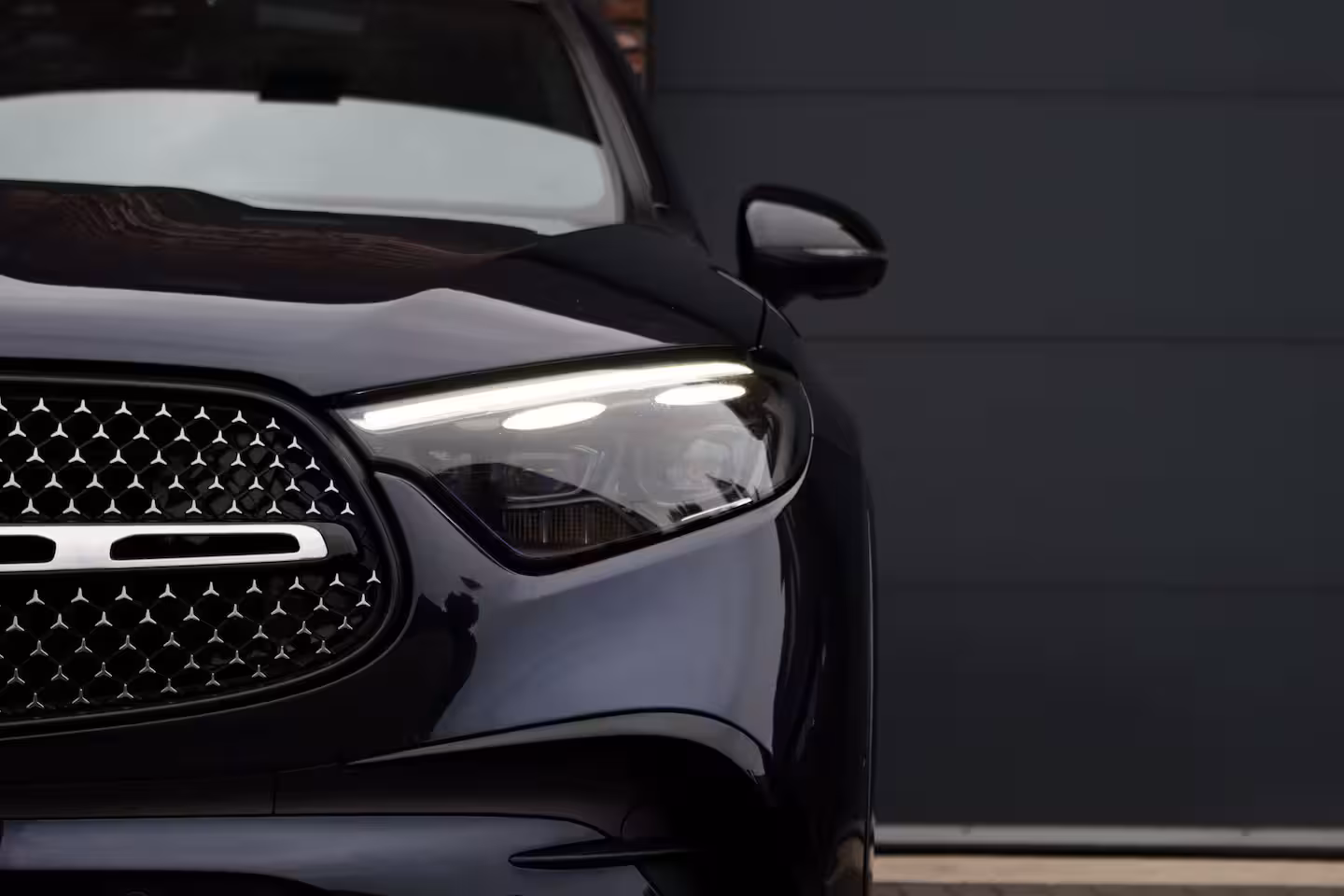 Mercedes-Benz GLC-klasse 400e 4MATIC AMG Line | Airmatic | Achterasbesturing | Distronic+ | Memory | Trekhaak | Dig