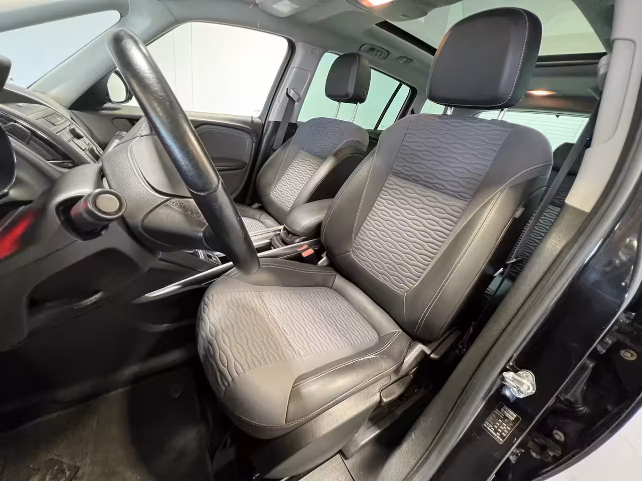 Opel Zafira Tourer 1.4 Cosmo 7pers. | Lichtmetalen Velgen 17" | Cruise Control | Airco | Bi-Xenon Koplampen |