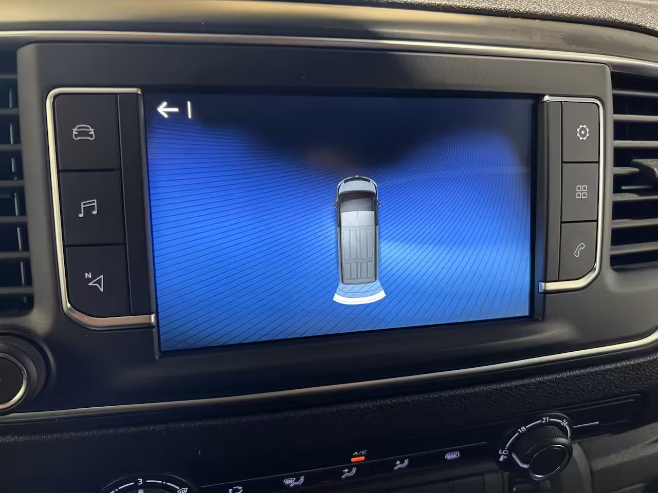 Toyota ProAce Worker 1.5 D-4D Live | Navigatie | LM Velgen | | PDC Achter | Sidebars