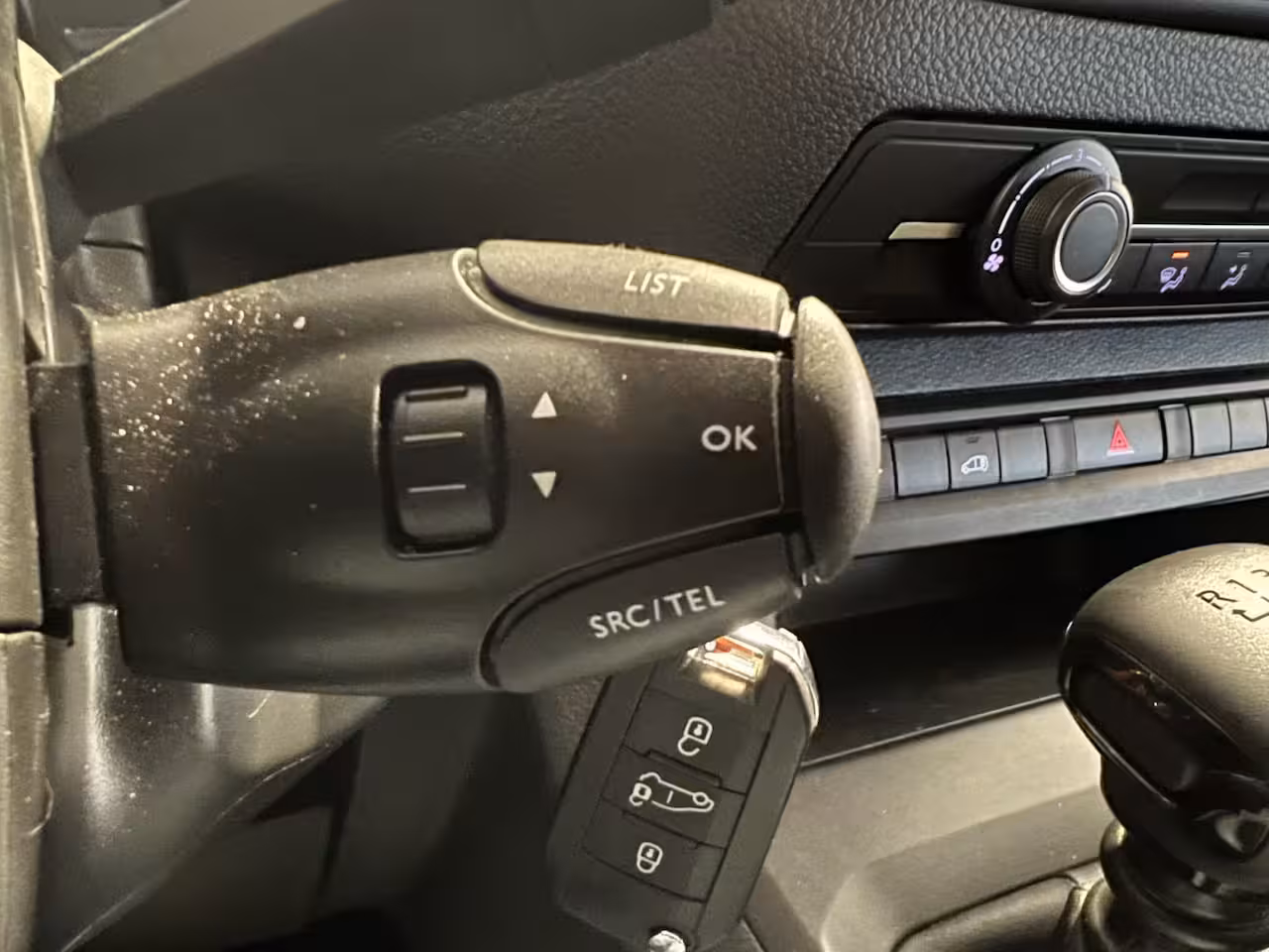 Toyota ProAce Worker 1.5 D-4D Live | Navigatie | LM Velgen | | PDC Achter | Sidebars