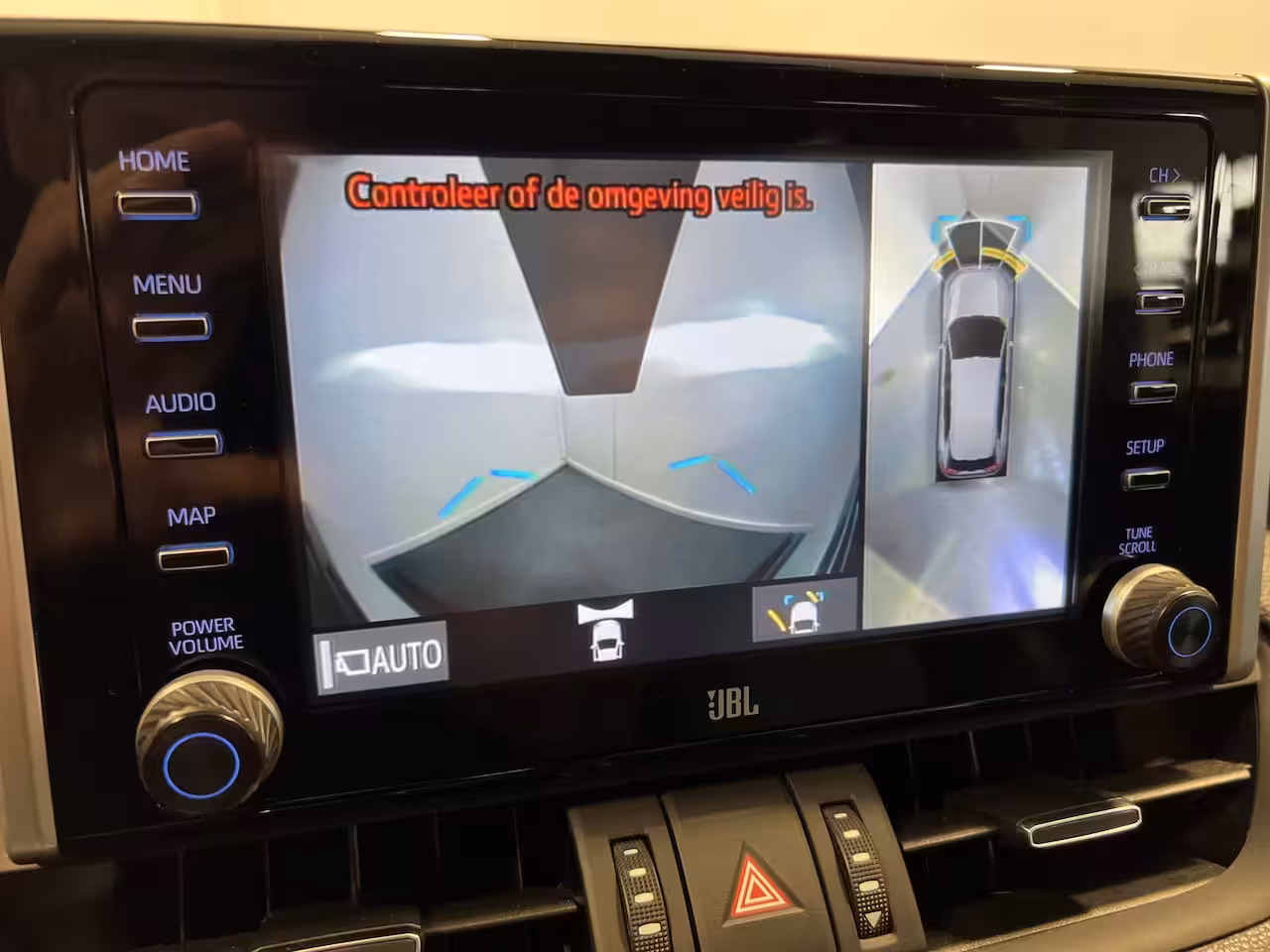 Toyota RAV4 2.5 Hybrid Executive | Navigatie | LM Velgen 18" | Voorstoelen Verwarmd | PDC Voor en Acht
