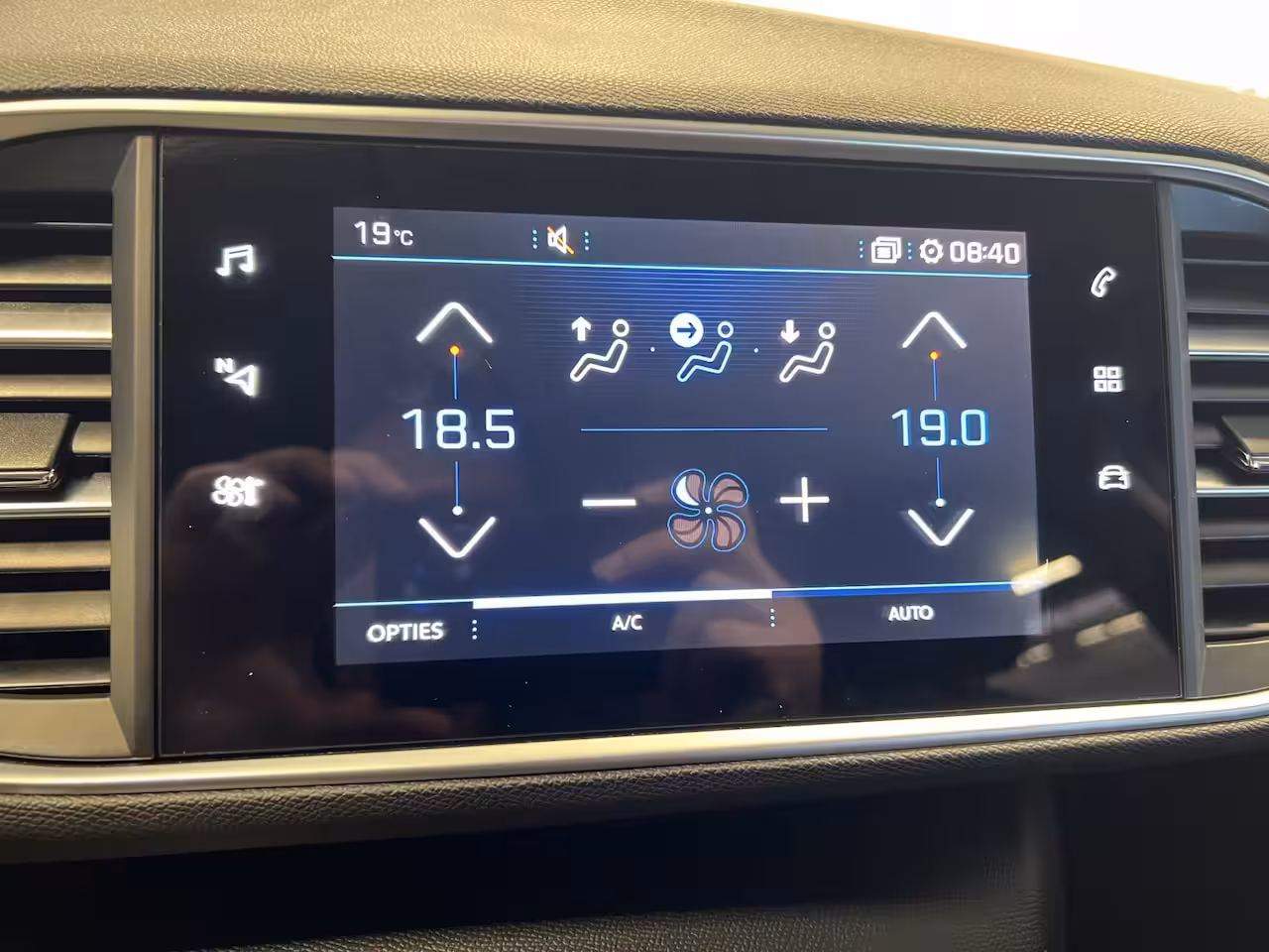 Peugeot 308 SW 1.2 PureTech Blue Lease Active | Android Auto/Apple Carplay | LM Velgen 16" | Achteruitrij