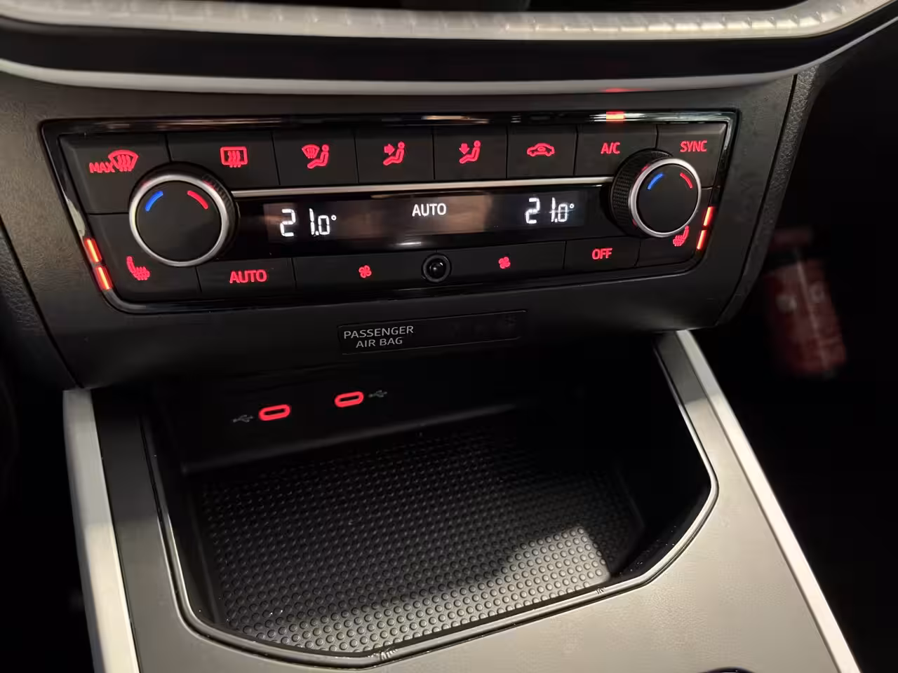 Seat Arona 1.0 TSI Style | Android Auto/Apple Carplay | LM Velgen 16" | Cruise Control | PDC Achter |