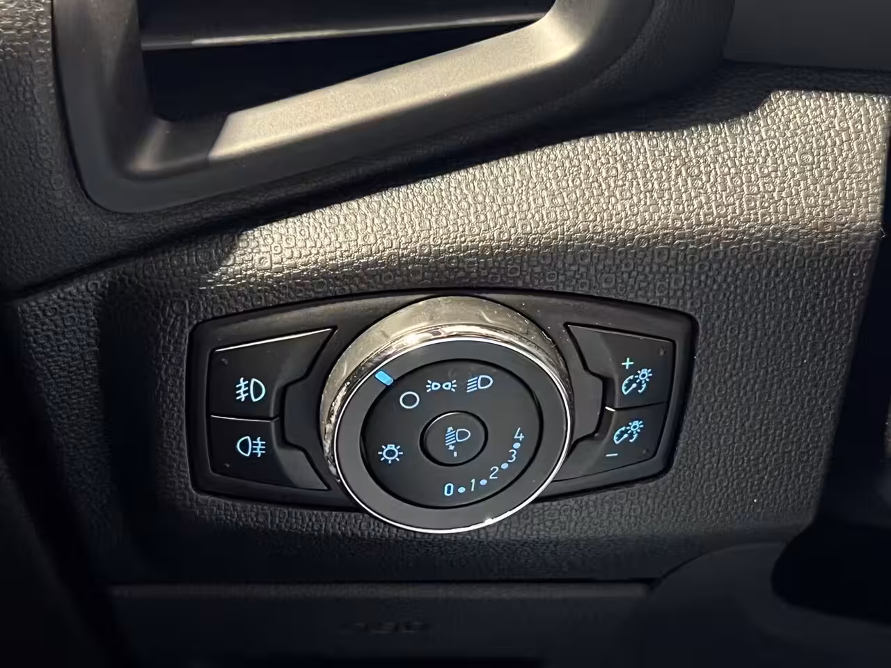 Ford EcoSport 1.0 EcoBoost Trend Ultimate | Navigatie/Android/Apple Carplay | LM Velgen 16" | Cruise Con