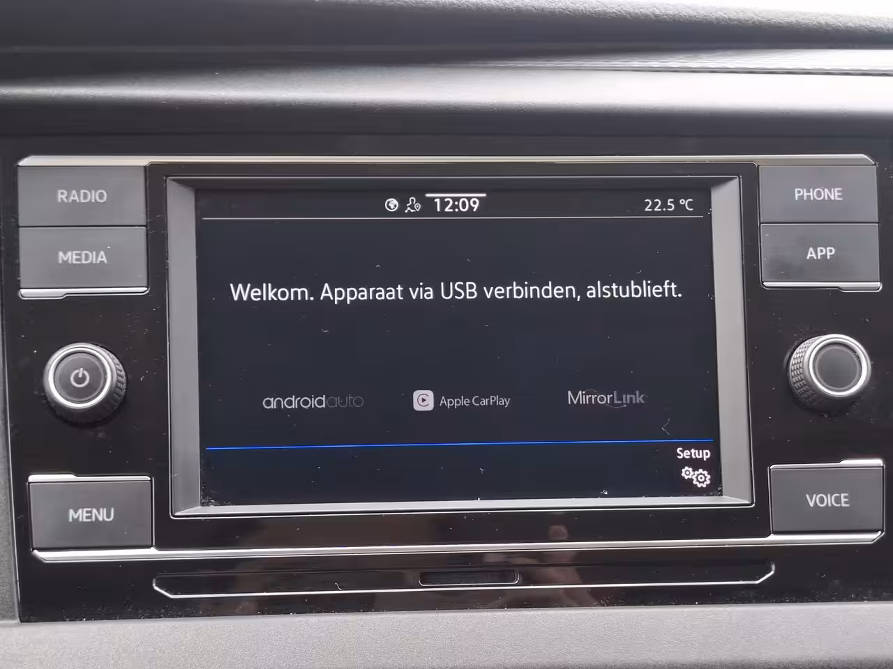 Volkswagen Transporter 2.0 TDI L2H1 Highline | Android/Apple Carplay | LM Velgen 16" | Cruise Control | Sidebars