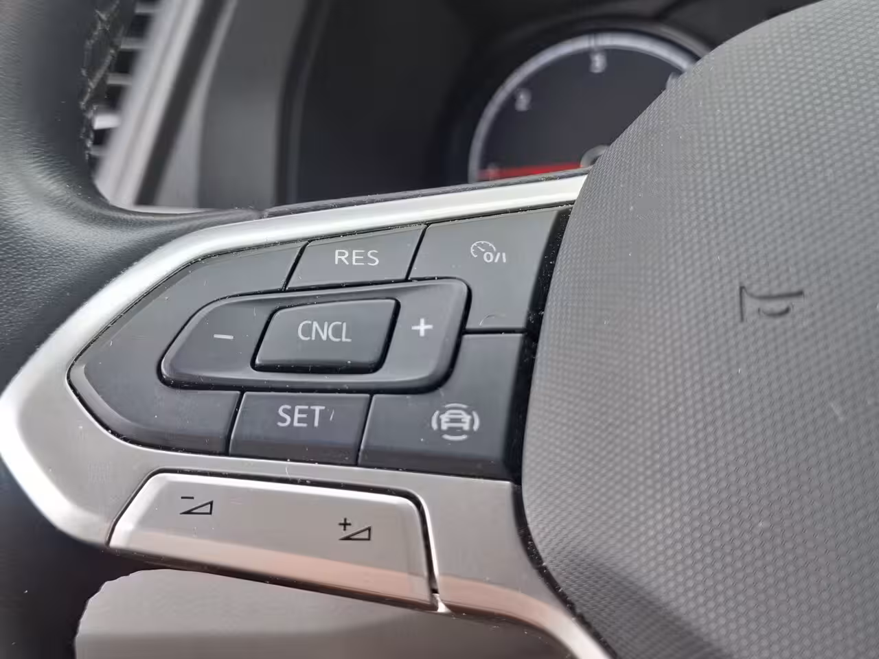 Volkswagen Transporter 2.0 TDI L2H1 Highline | Android/Apple Carplay | LM Velgen 16" | Cruise Control | Sidebars