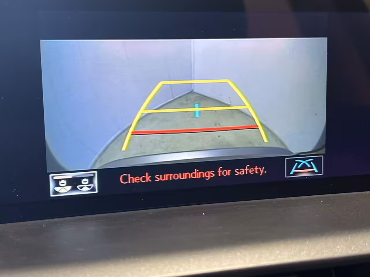 Lexus NX 300h Comfort line | Navigatie/Android/Apple Carplay | LM Velgen 18" | Achteruitrijcamera |