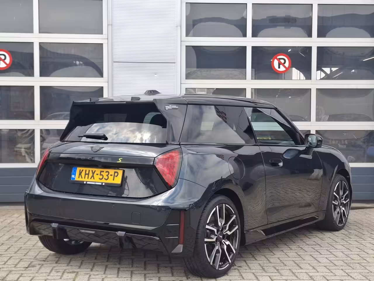 Mini Electric 3-Deurs Cooper SE John Cooper Works 54.2 kWh | XL Trim | SoH 97.1% | Navigatie/Android/App