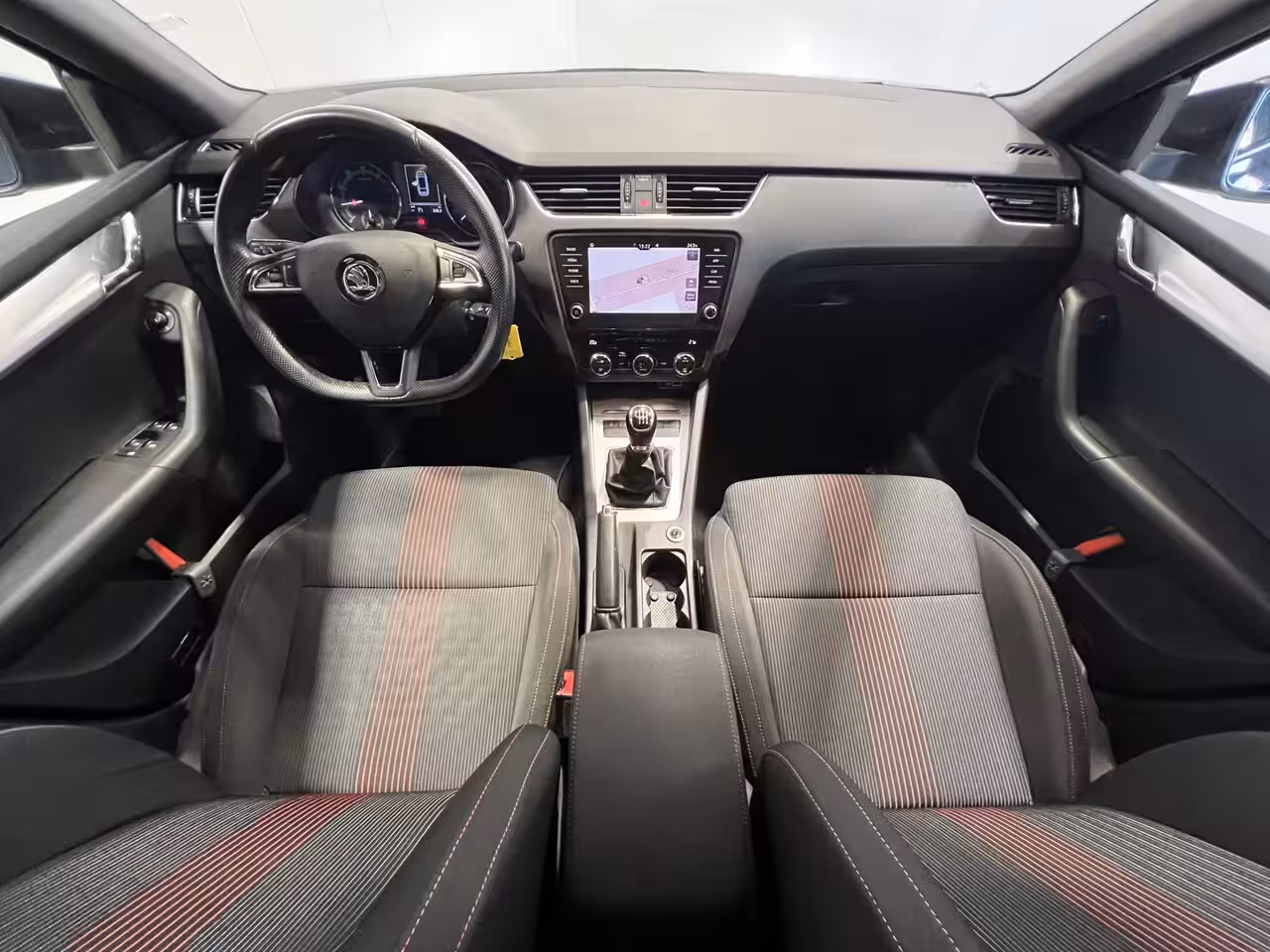 Skoda Octavia Combi 1.0 TSI Greentech Sport Business | Navigatie/Android/Apple Carplay | LM Velgen 17" | Cruis