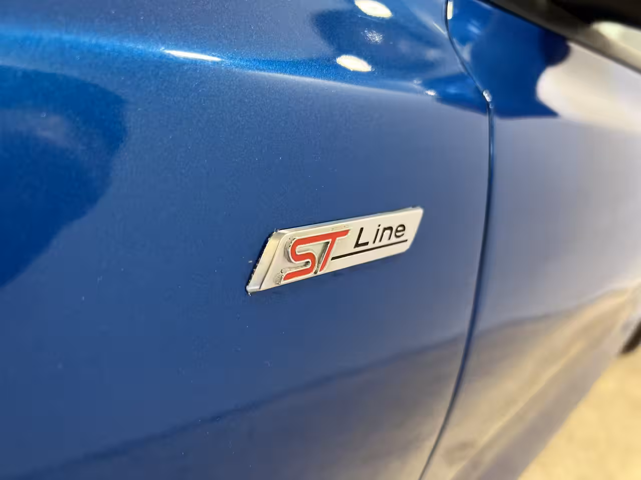 Ford Focus 1.0 EcoBoost Hybrid ST Line | Navigatie/Android/Apple Carplay | LMV 17" | Parkeersensoren