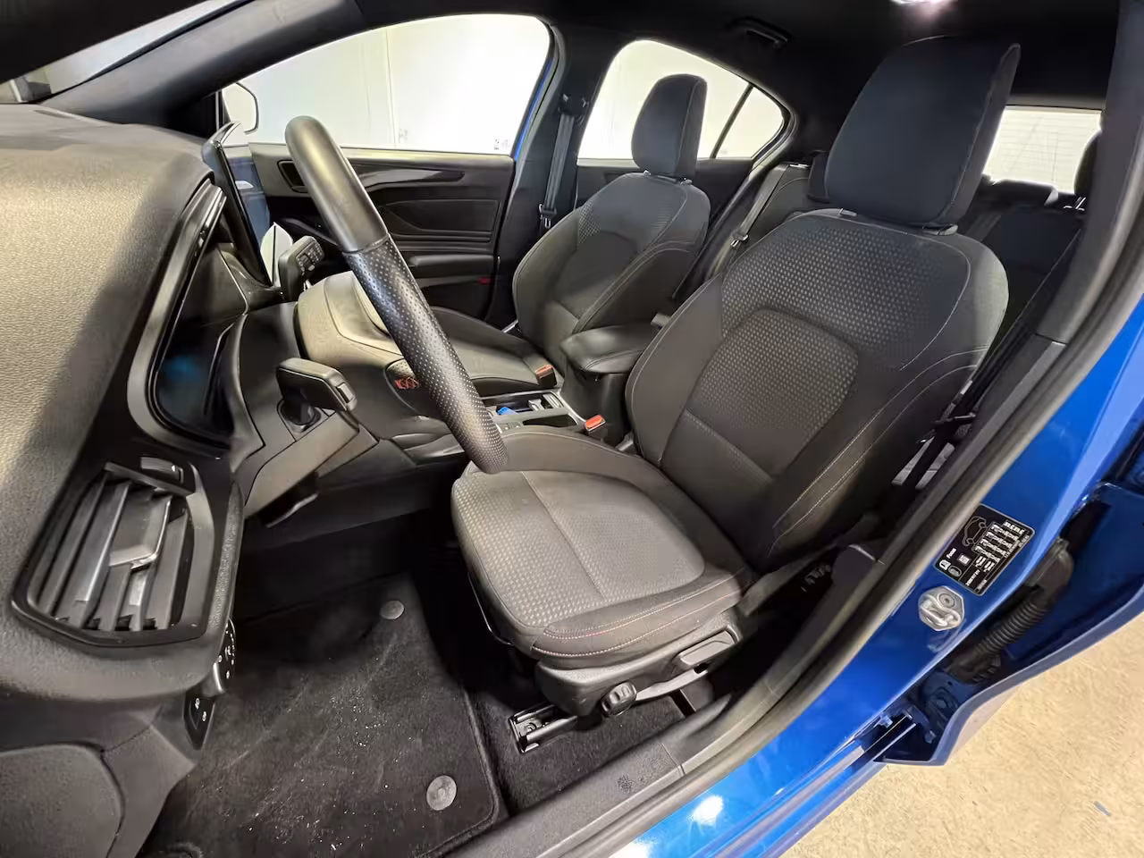 Ford Focus 1.0 EcoBoost Hybrid ST Line | Navigatie/Android/Apple Carplay | LMV 17" | Parkeersensoren