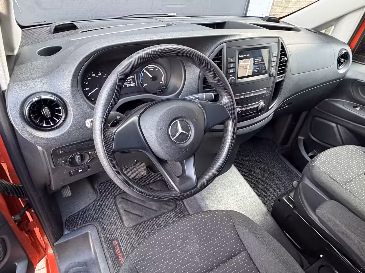 Mercedes-Benz eVito Vito-EVito 116PK Extra Lang 41 kWh CarPlay/Navigatie Systeem/Achteruitrijcamera