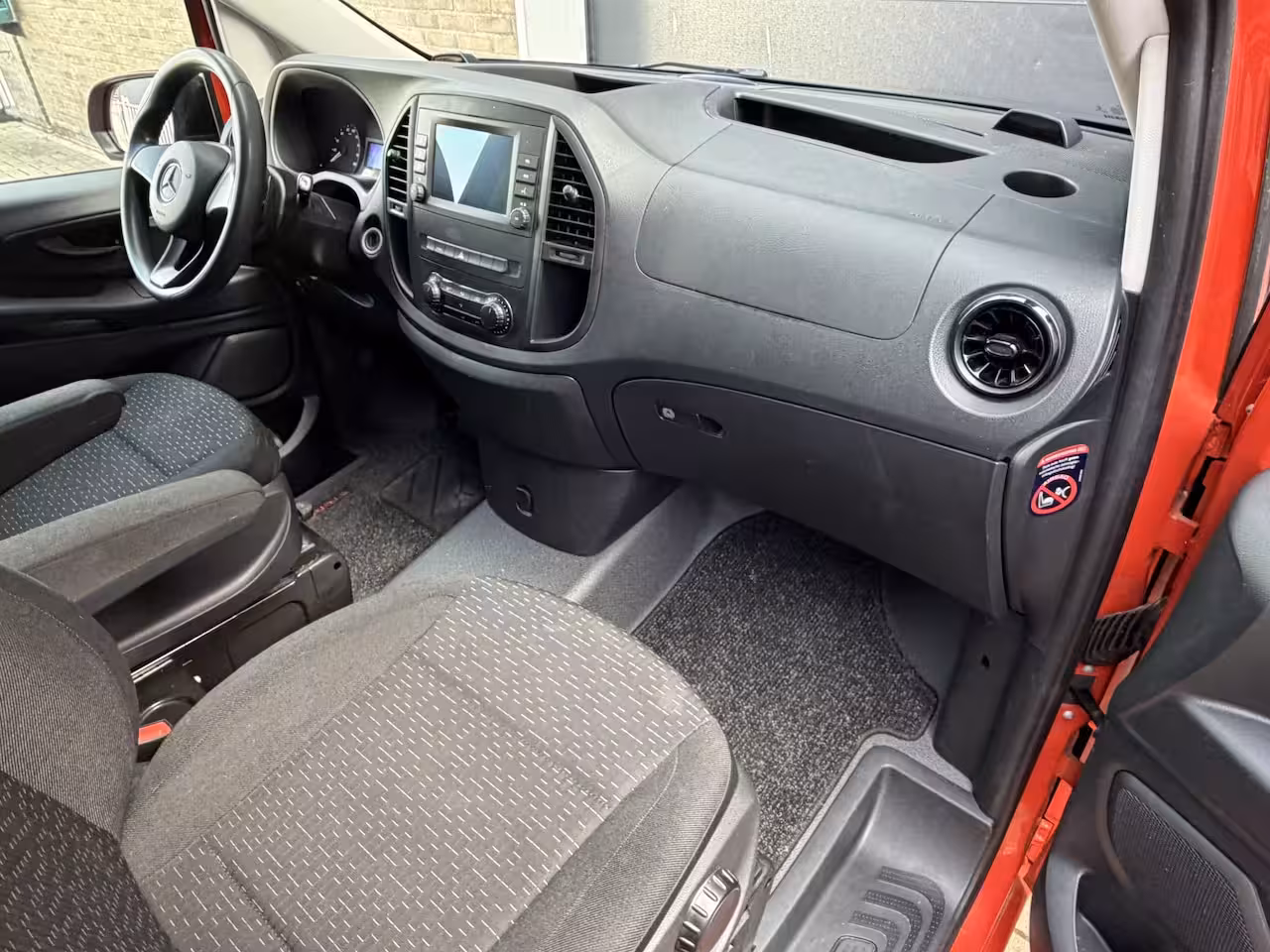 Mercedes-Benz eVito Vito-EVito 116PK Extra Lang 41 kWh CarPlay/Navigatie Systeem/Achteruitrijcamera