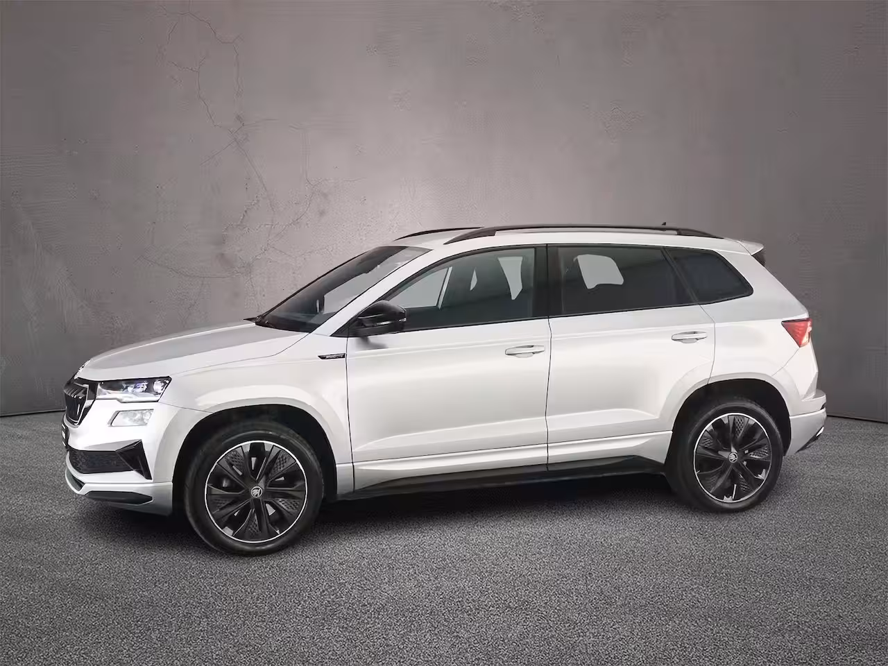 Skoda Karoq Sportline Business 1.5 TSI 150pk DSG Automaat, Trekhaak, Adaptive cruise control, Achterui