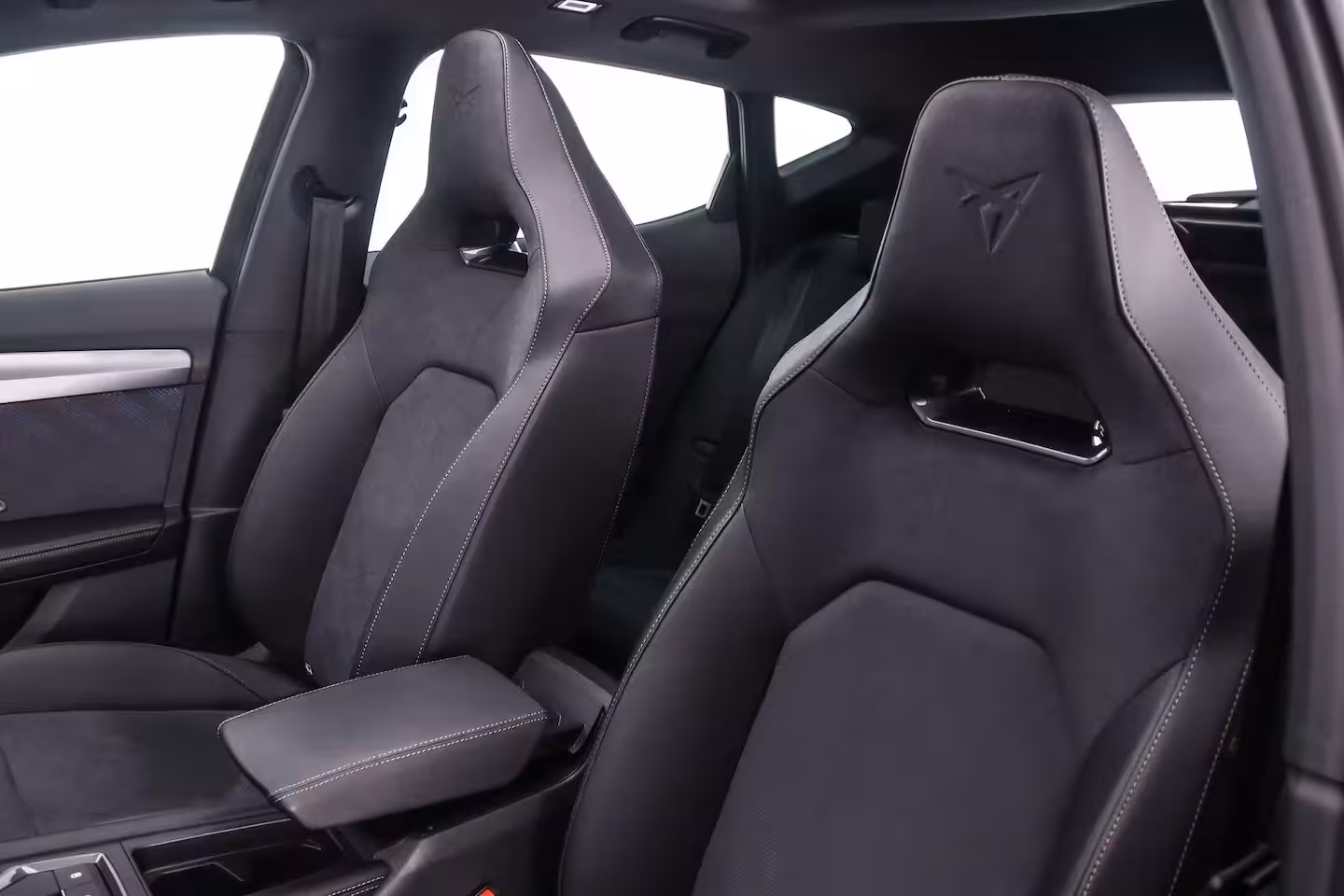 Cupra Formentor VZ Performance 1.5 TSI eHybrid 272pk DSG Automaat Panoramadak, Adaptive cruise control, Se
