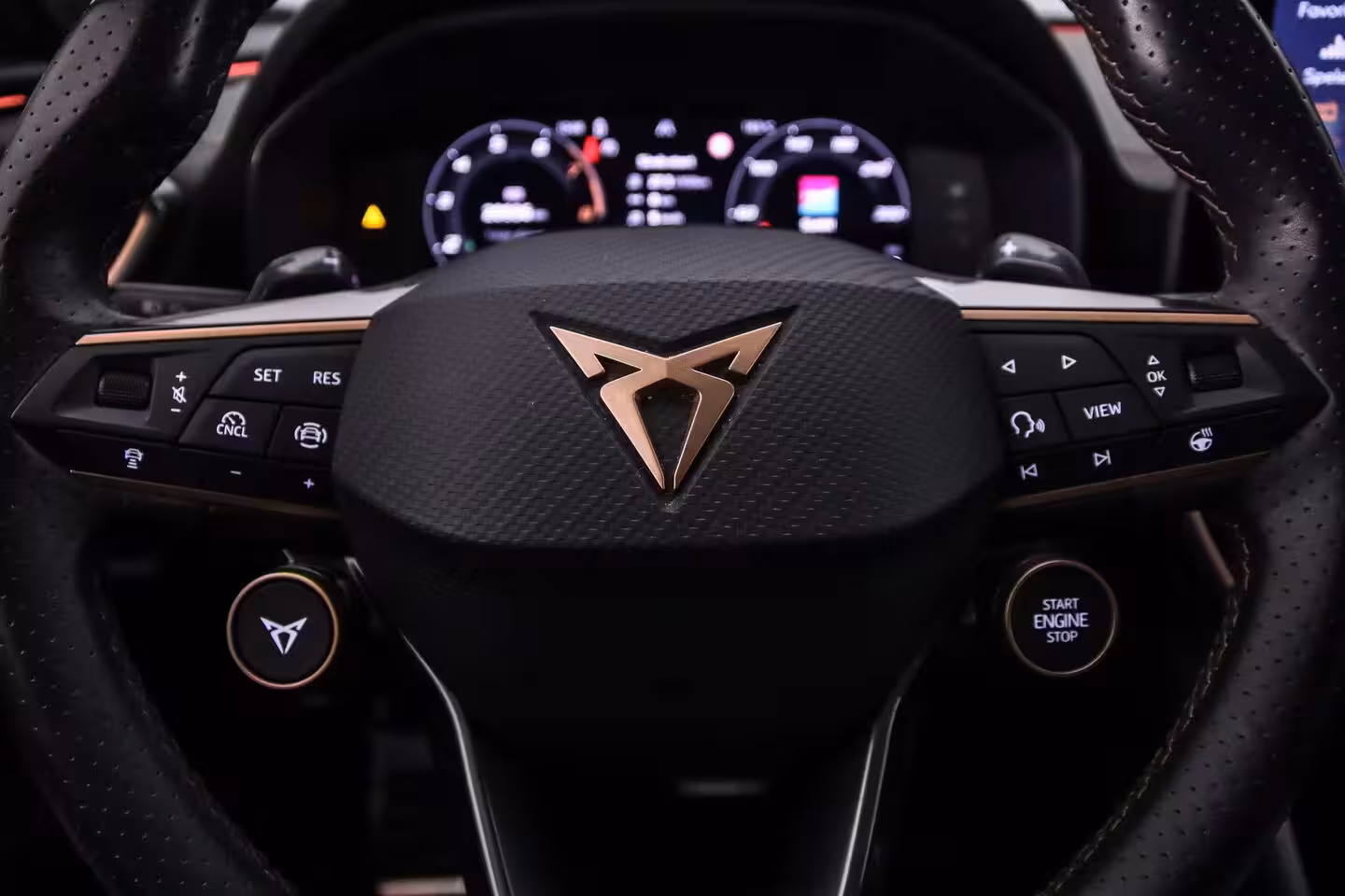 Cupra Formentor VZ Performance 1.5 TSI eHybrid 272pk DSG Automaat Panoramadak, Adaptive cruise control, Se