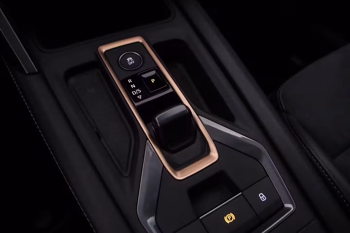 Cupra Formentor VZ Performance 1.5 TSI eHybrid 272pk DSG Automaat Panoramadak, Adaptive cruise control, Se