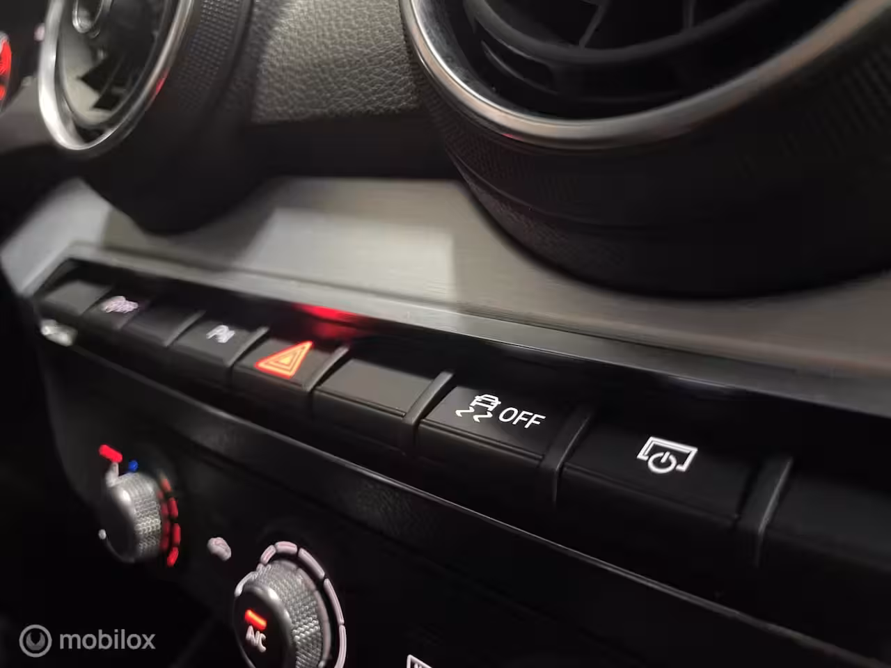 Audi Q2 1.4TFSI 150 pk S-TRONIC GREY PANORAMA LED NAVI XENON PDC XENON ZEER NETJES