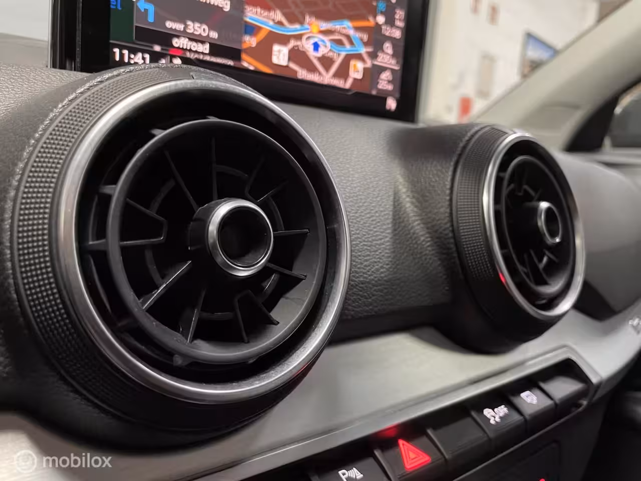 Audi Q2 1.4TFSI 150 pk S-TRONIC GREY PANORAMA LED NAVI XENON PDC XENON ZEER NETJES