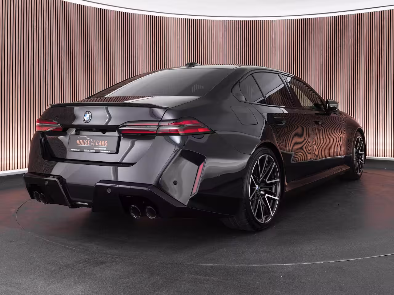 BMW M5 |BTW-auto|Carbon ext.|Bowers&Wilkins|head-up|memory|360 camera|adaptive LED|stoelverkoelin