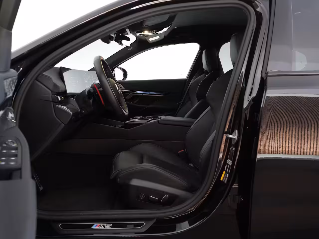 BMW M5 |BTW-auto|Carbon ext.|Bowers&Wilkins|head-up|memory|360 camera|adaptive LED|stoelverkoelin