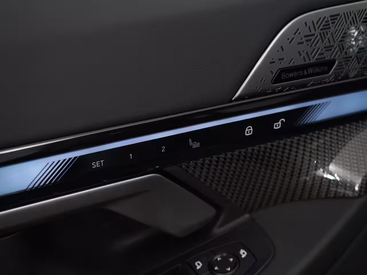 BMW M5 |BTW-auto|Carbon ext.|Bowers&Wilkins|head-up|memory|360 camera|adaptive LED|stoelverkoelin