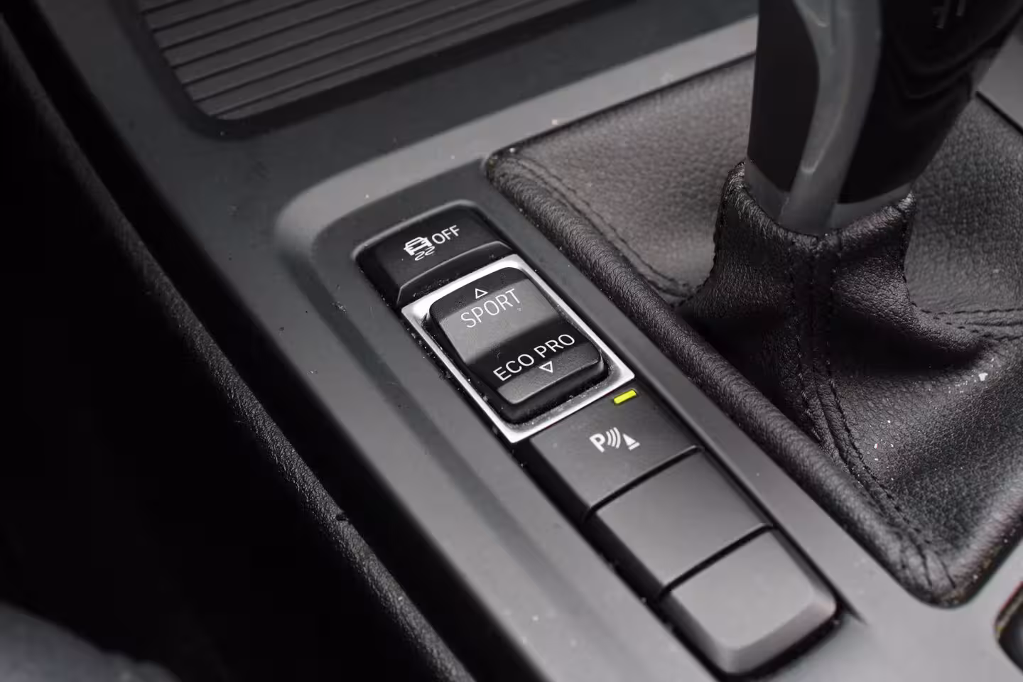 BMW X1 sDrive18i High Executive | DEALER OH | LEDER | ALL SEASON | CRUISE | PARK SENSE ACHTER | S