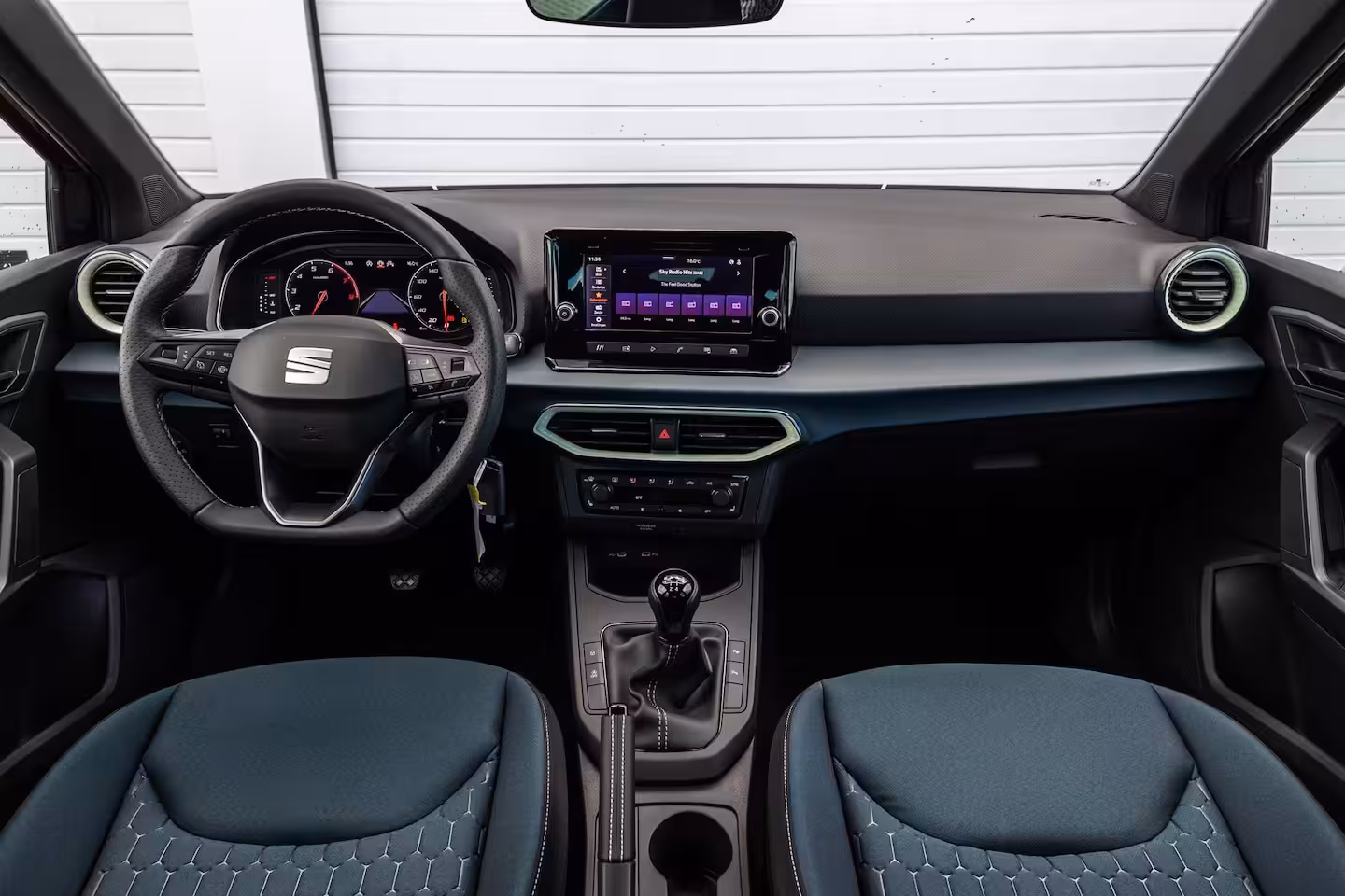 Seat Arona 1.0 EcoTSI 95pk Style Business Connect | Achteruitrijcamera | Cruise Control